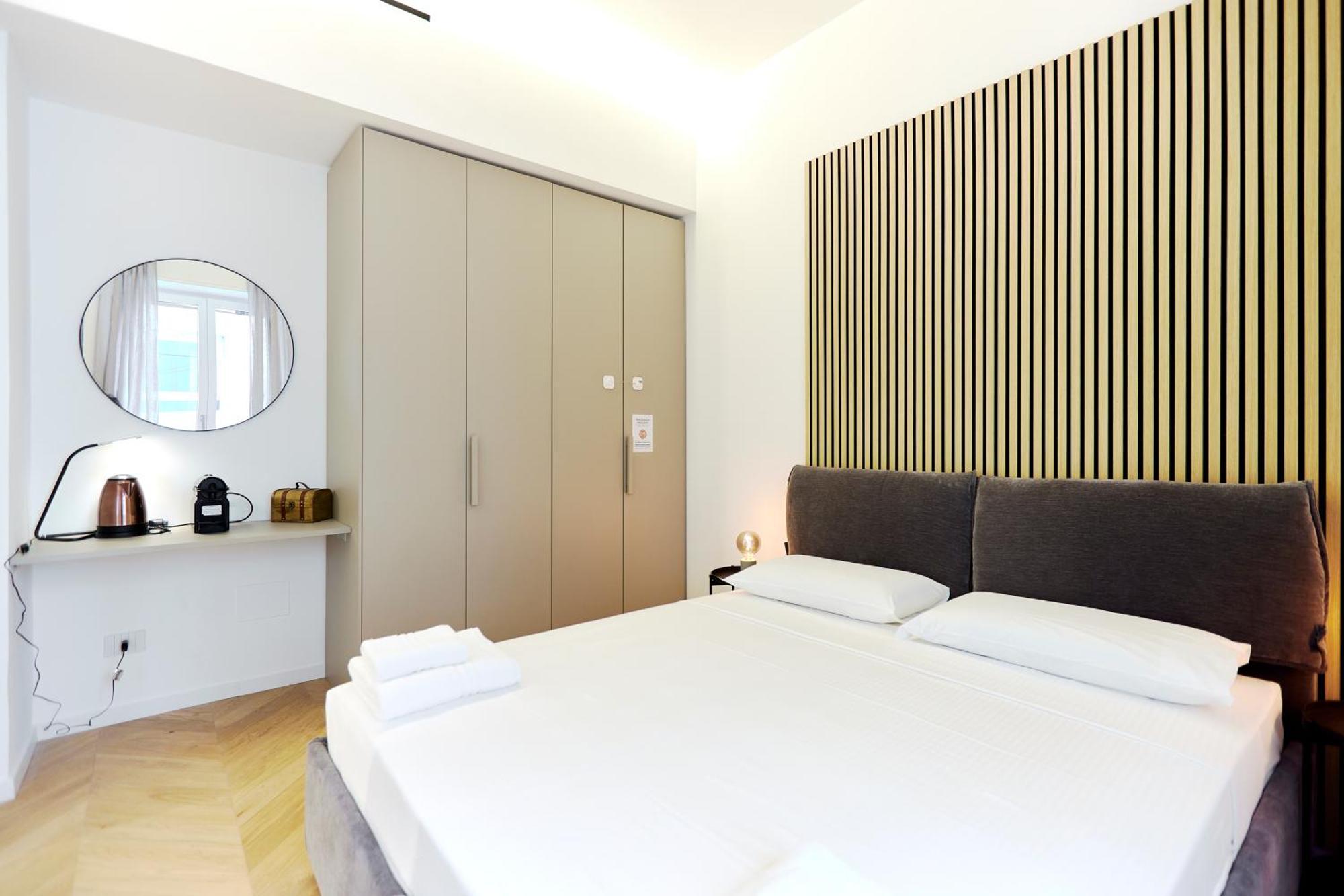 Duomo Cityview Grand Suites Милан Экстерьер фото